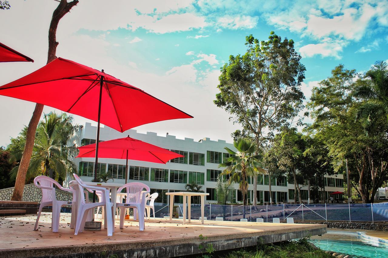 Hotel Hacienda Campestre Мельгар Екстер'єр фото