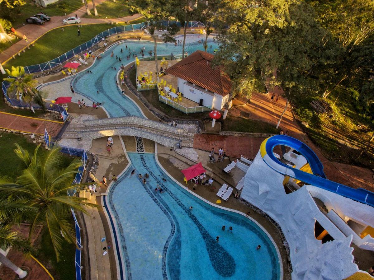 Hotel Hacienda Campestre Мельгар Екстер'єр фото